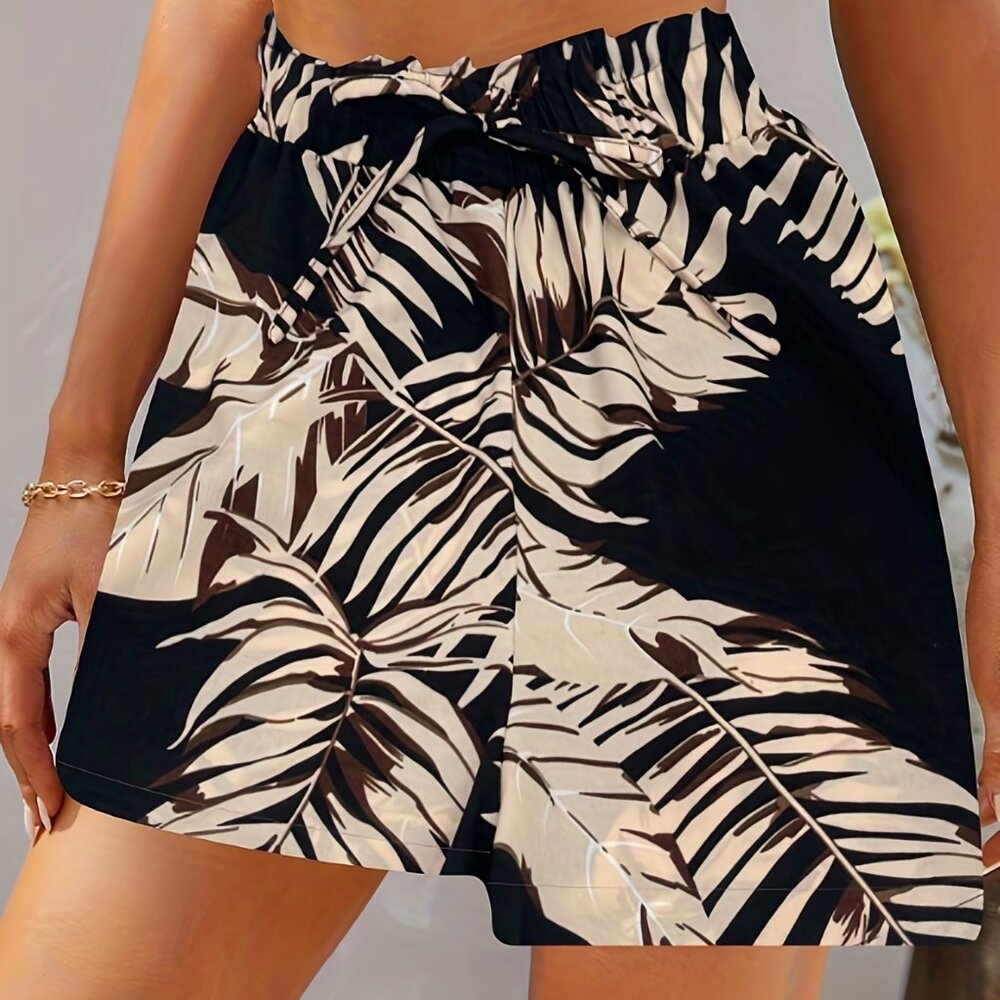 Boho Floral Leaf Tie Front Shorts - Picture 4 of 5